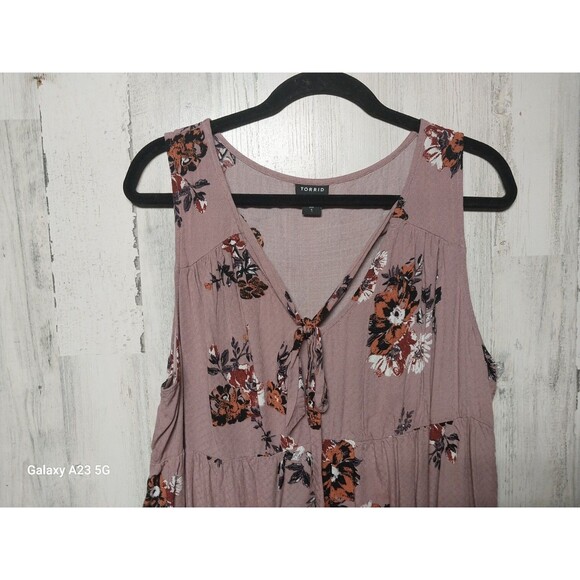 Torrid 1X Mauve Peplum Sleeveless Top Keyhole Bow Tie Floral - Picture 3 of 5